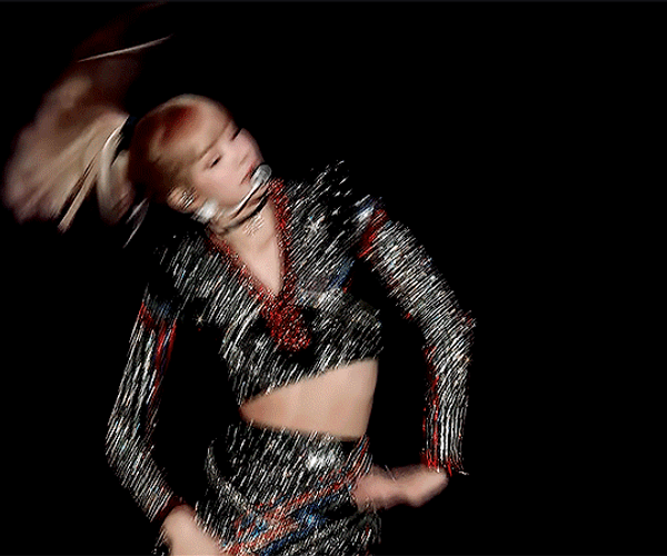 Lisa Of Blackpink Dancing Gracefully During Show GIF