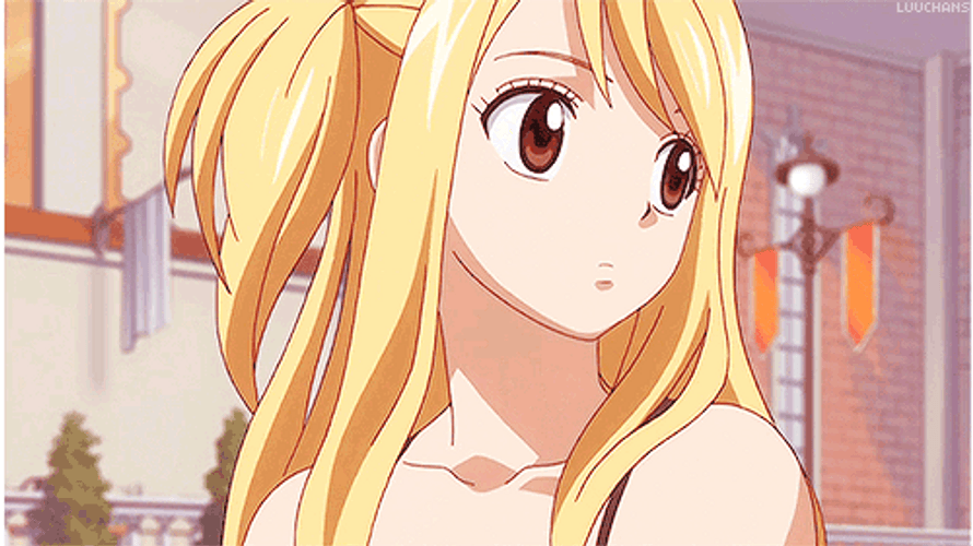Lucy Heartfilia Fairy Tail Suspicious GIF