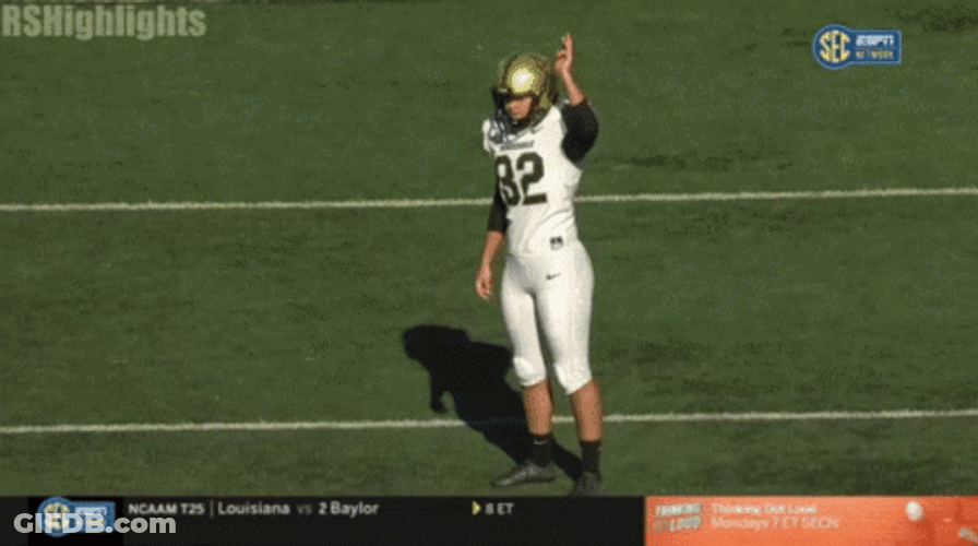 Luisiana Vs. Baylor Kickoff GIF