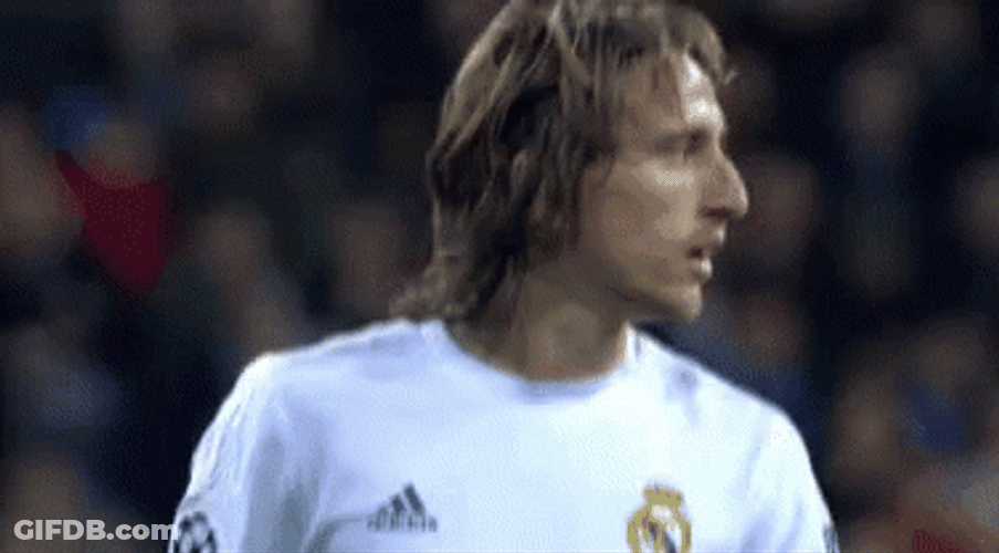Luka Modric Talking To His Teammates GIF