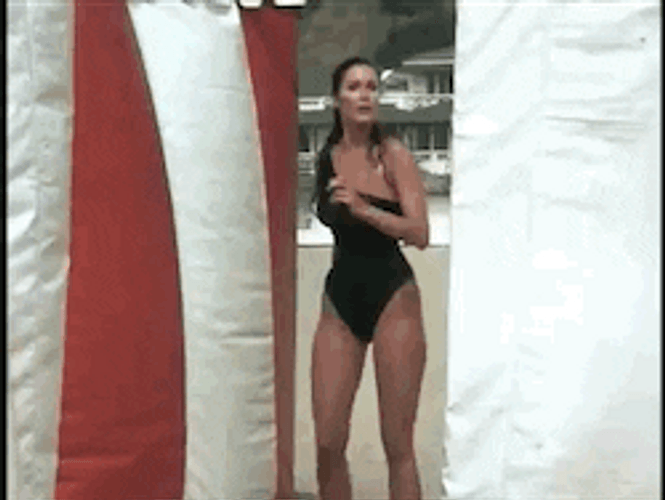 Lynda Carter Wonder Woman Baywatch GIF