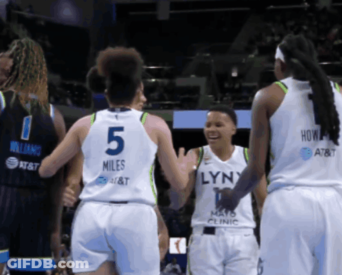 Lynx Basketball Player Number 5 GIF