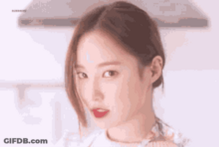 Mad Face Blow Hair Yeonwoo Momoland KPop GIF