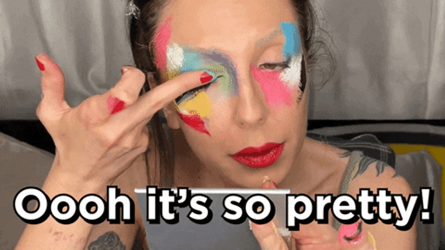 Makeup Oooh It's So Pretty GIF