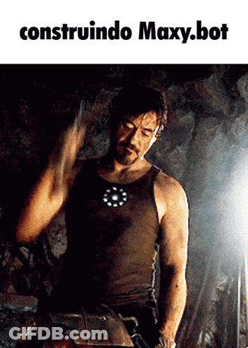 Man Construindo Maxy.bot GIF