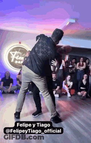 Man Dancing In Front Of Crowd Felipe Y Tiago GIF