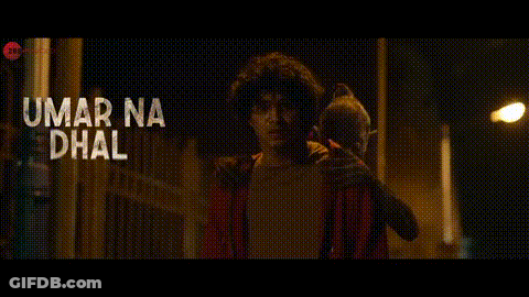 Man Holding Child On Shoulders GIF
