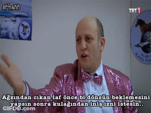 Man In Black Says Bunu Bir Daha Sorma Mecnun GIF