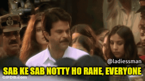 Man In Front Of Crowd Sab Ke Sab Notty Ho Rahe Everyone GIF