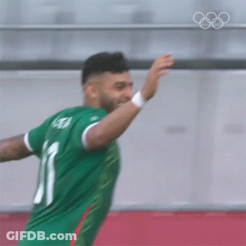 Man In Green Jersey Number 11 GIF