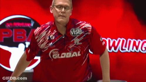 Man In Red Shirt Saying Vise GIF