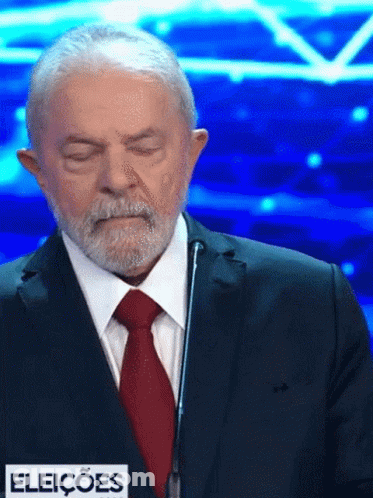 Man In Suit And Tie At Microphone Eleições GIF