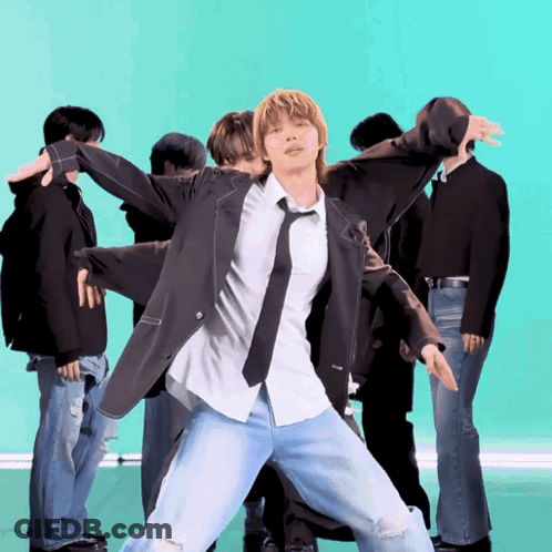Man In Suit And Tie Dancing GIF