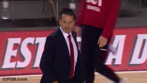 Man In Suit Walking On Basketball Court Saying Estado GIF