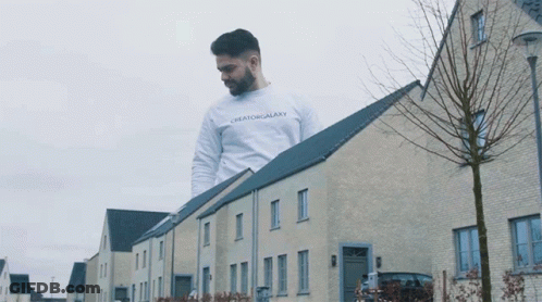 Man In White Shirt Saying Creatorgalaxy GIF