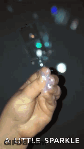 Man Saying No Puedo Estoy En Otro Lugar GIF