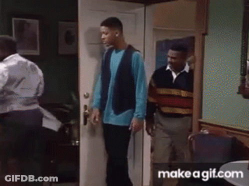 Man Singing Into Microphone Vitao 7 Chamadas GIF