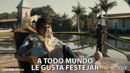Man Thumbs Up Saying A Todo Mundo Le Gusta Festejar GIF