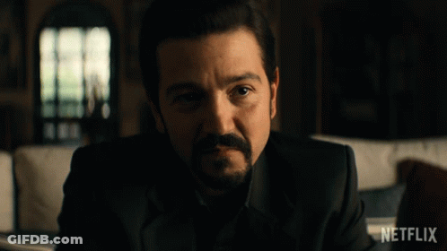 Man With Beard Saying Si Yo Se Netflix Ad GIF