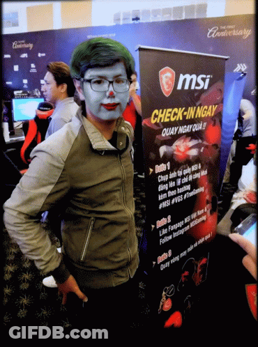 Man With Blue Paint Sign MSI Check-In Ngay Quay Ngay Qua GIF