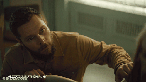 Man With Glasses #Leeroninstthemummy GIF