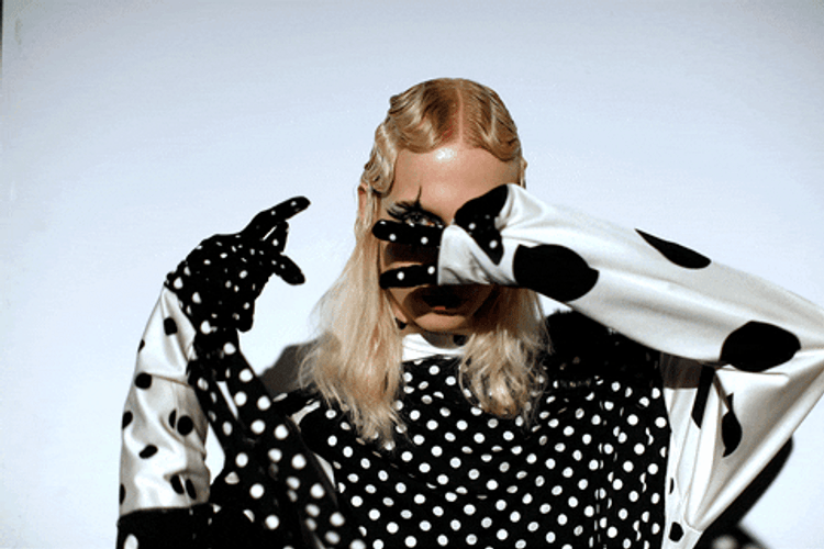 Marc Jacobs Model Peace Sign GIF
