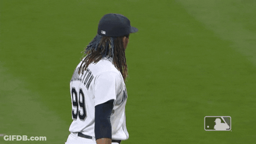 Mariners Player Hype The Crowd GIF