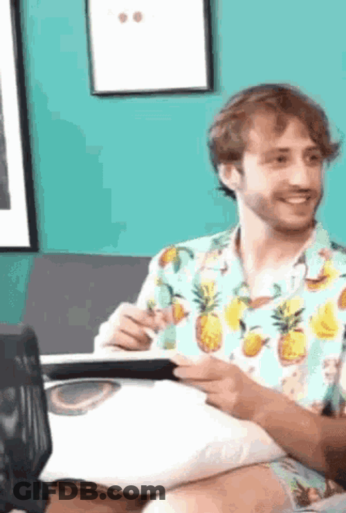 Maxenss Incomprehension GIF