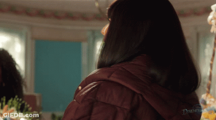 Maya Rudolph Dramatic Turn Around GIF