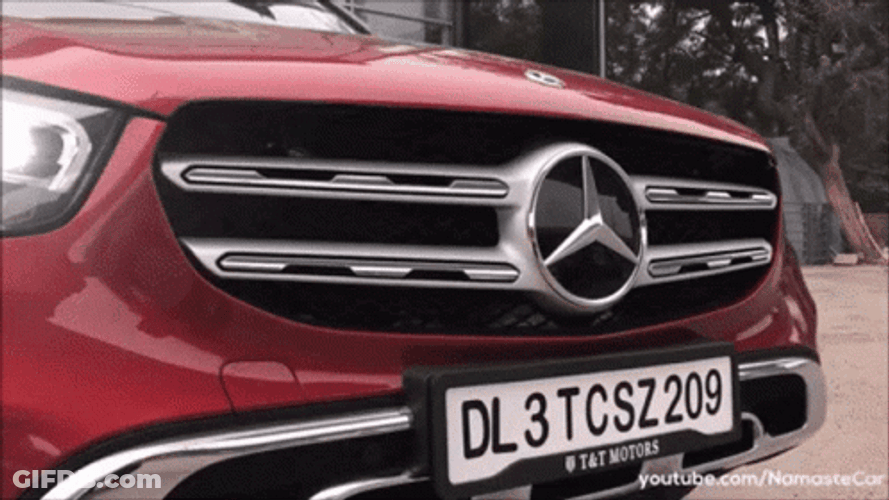 Mercedes-Benz GLC 200 Progressive AMG GIF
