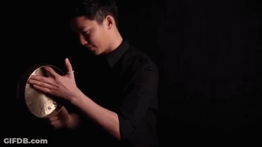 Minimalist Korean Gong Performance GIF