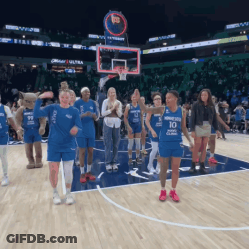 Minnesota Women 'S Basketball Team Celebrating A Win GIF
