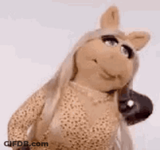 Miss Piggy Combing Hair Grooming Huh GIF