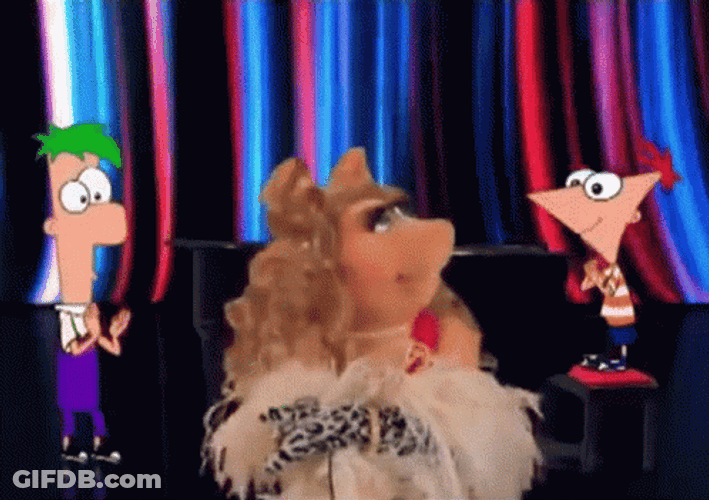 Miss Piggy Taking A Bow GIF