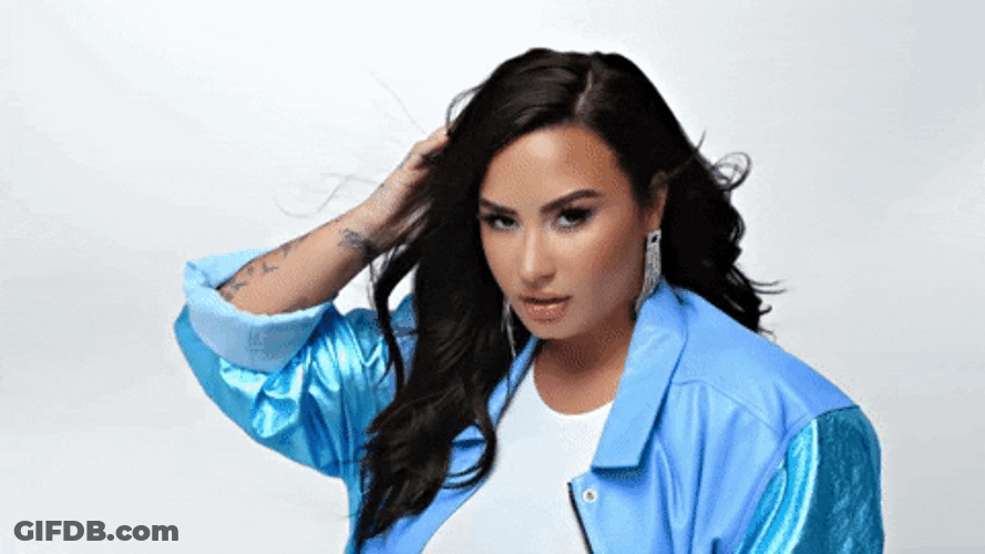 Modelo Demi Lovato Pretty Posing GIF