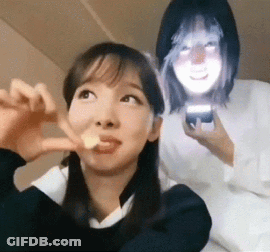 Momo Twice Scaring Nayeon GIF