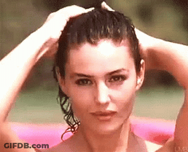 Monica Bellucci GIF