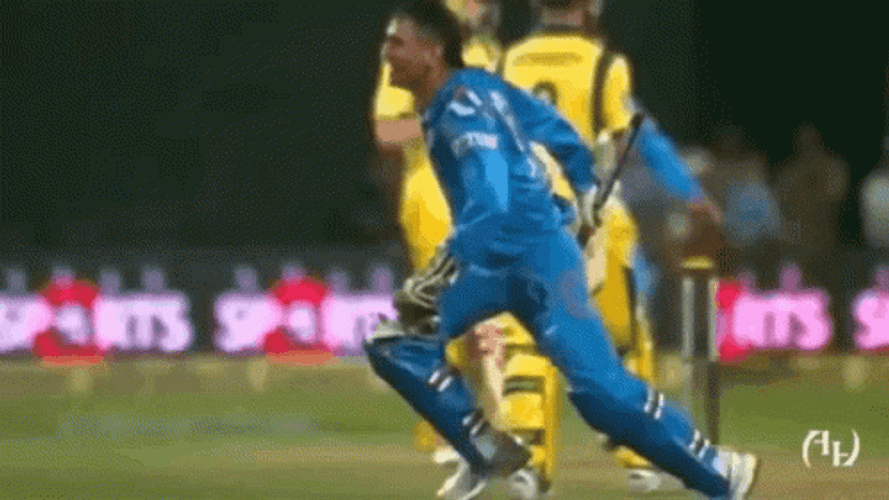MS Dhoni Running GIF