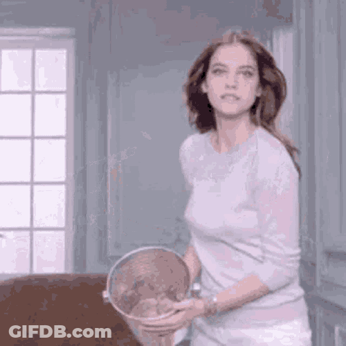 Muguet Comiendo GIF
