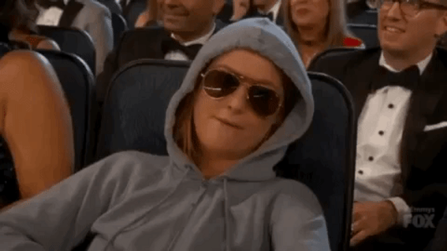 Nap Amy Poehler Chewing Bubble Gum GIF