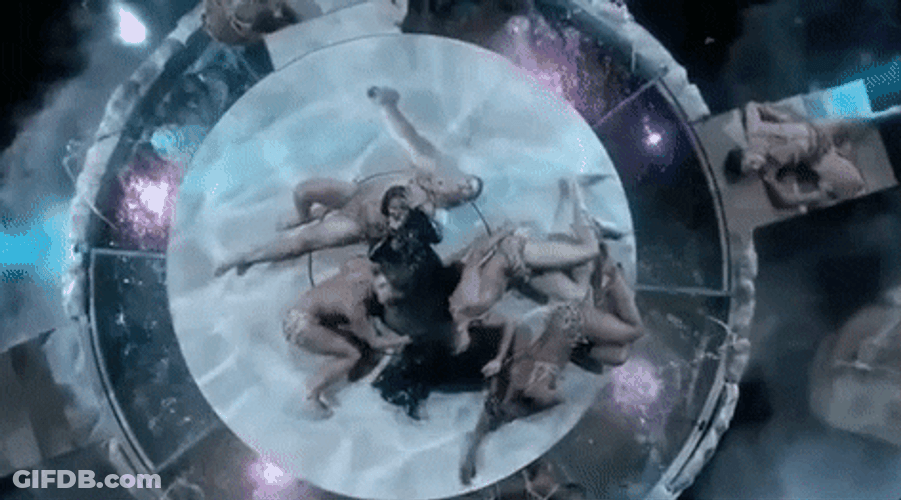 Nicky Performance Little Circle Stage GIF