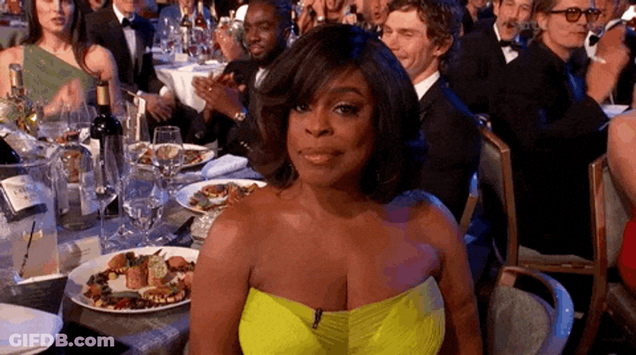 Niecy Nash Chuckle GIF