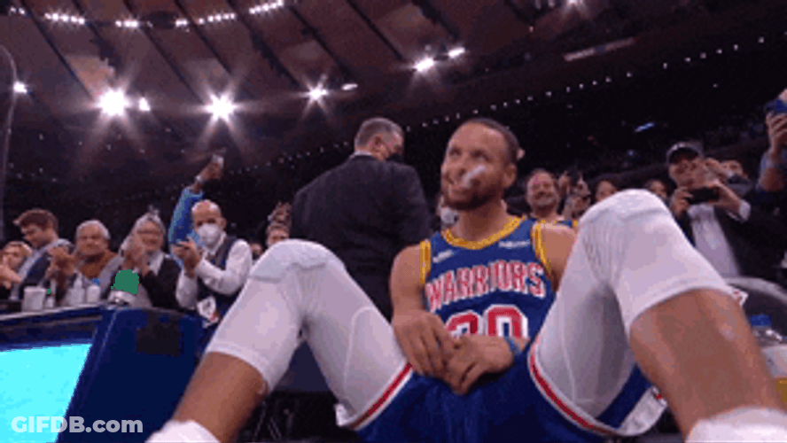 Night Night Curry Stand And Hug GIF
