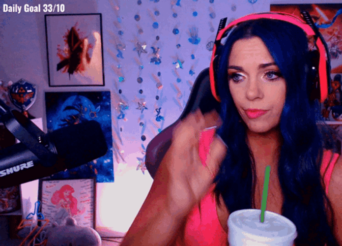 Oh Behave Right Now Streamer Ariel GIF