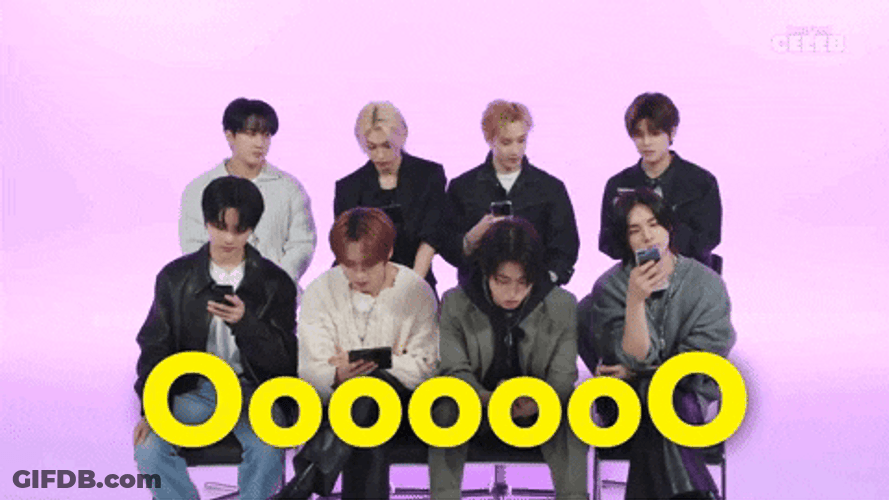 Ooooo K Pop Group Stray Kids GIF