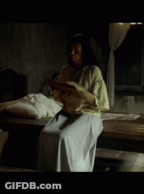 Open Book Iza Calzado Culion GIF
