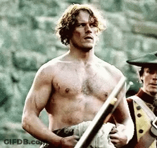 Outlander Jamie Faser Topless Sexy GIF