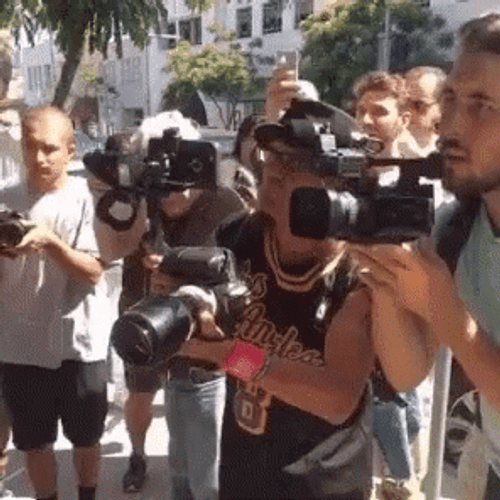 Paparazzi Taking Photos Courtney Stodden GIF