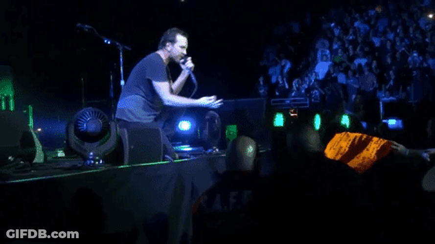 Pearl Jam Eddie Vedder Fans Interaction GIF