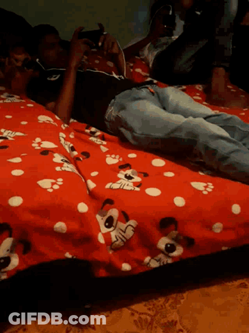 Pelaos Playing GIF